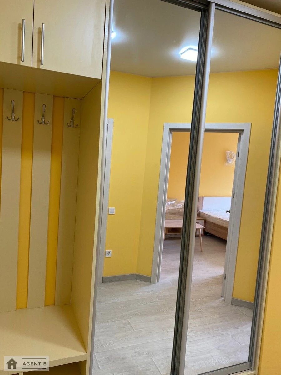 Apartment for rent. 1 room, 41 m², 7th floor/9 floors. 15, Yabluneva 15, Kyiv. 
