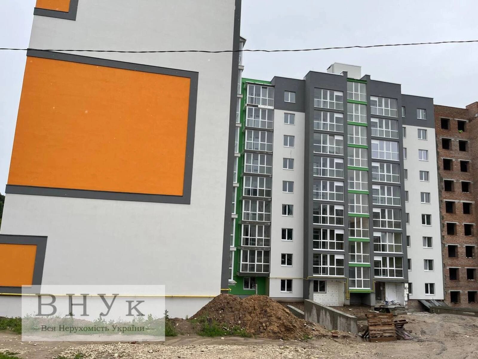 Apartments for sale. 1 room, 43 m², 4th floor/9 floors. 71, Chernivetska vul., Ternopil. 