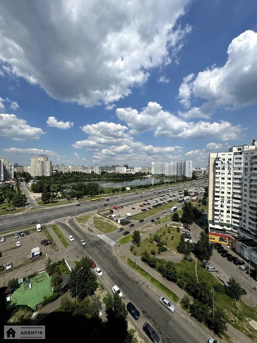 Здам квартиру. 3 rooms, 107 m², 14 floor/16 floors. 2, Олександра Мишуги вул., Київ. 