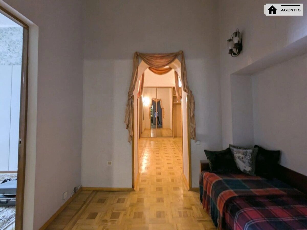 Здам квартиру. 2 rooms, 99 m², 6th floor/6 floors. 12, Січових Стрільців 12, Київ. 