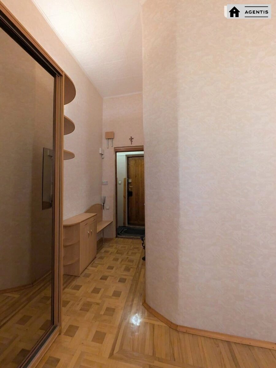 Apartment for rent. 2 rooms, 99 m², 6th floor/6 floors. 12, Sichovyh Strliltsiv 12, Kyiv. 