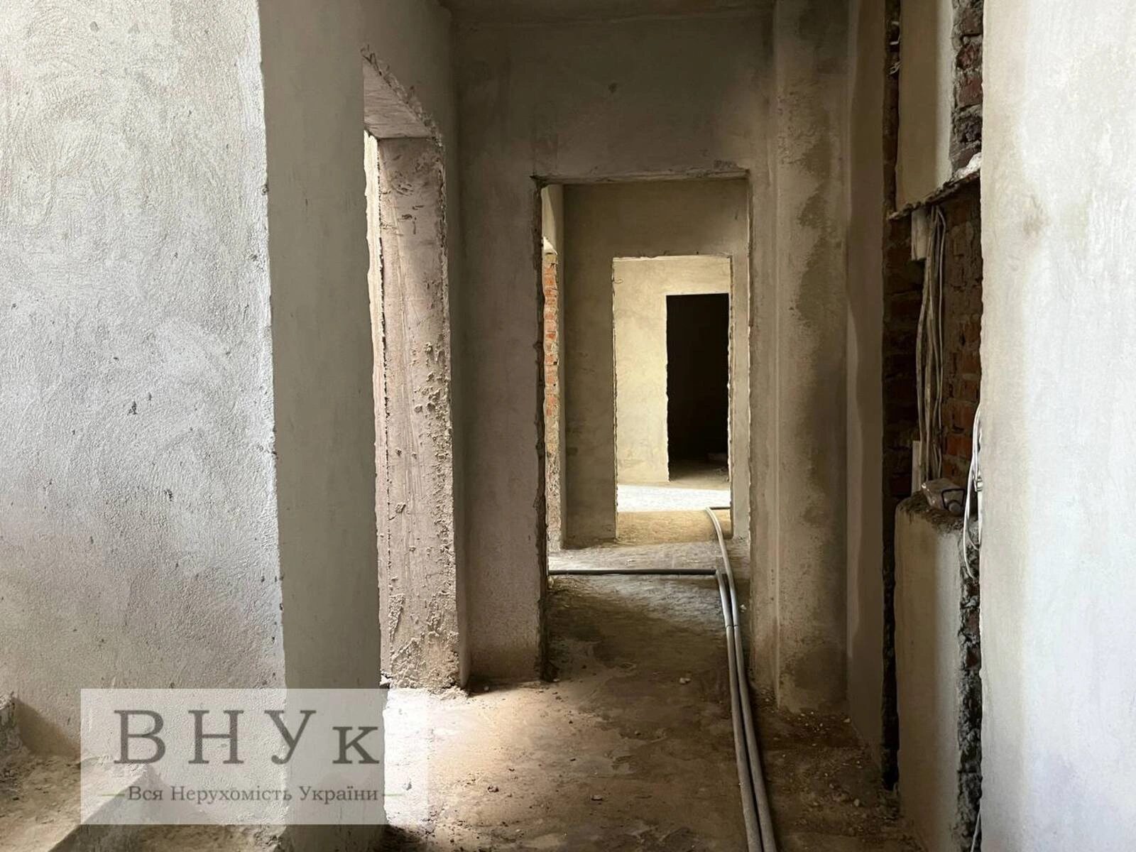 Продаж квартири 1 кімната, 41 m², 2 пов./4 поверхи. Чумацька вул., Тернопіль. 