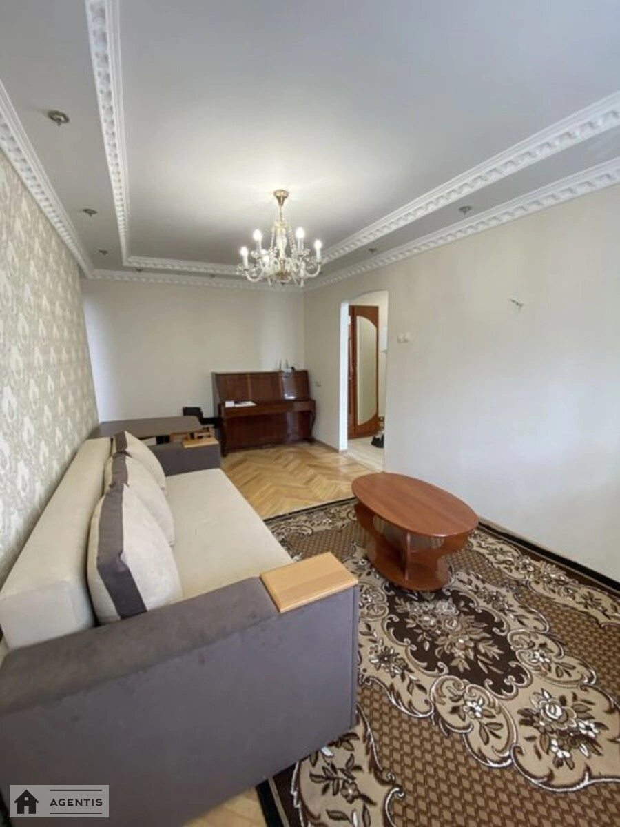 Здам квартиру. 3 rooms, 56 m², 4th floor/5 floors. 10, Привокзальна 10, Київ. 