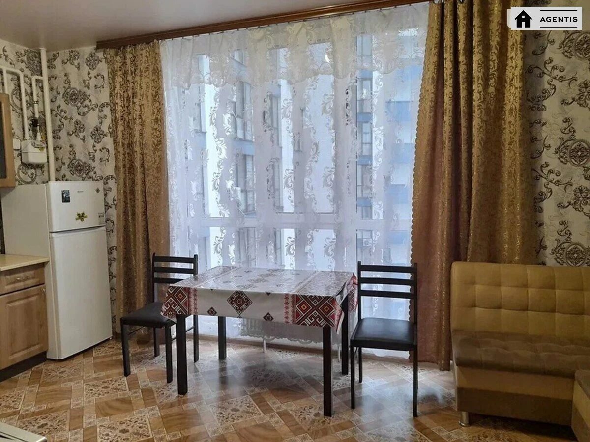 Apartment for rent. 1 room, 51 m², 7th floor/10 floors. 21, Tsentralna vul., Kyiv. 