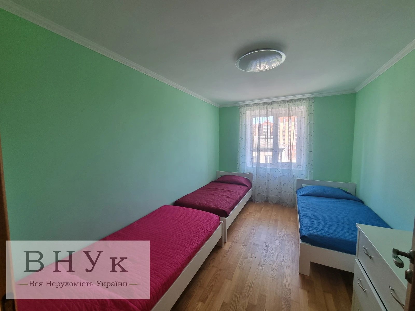 Продаж квартири 3 кімнати, 87 m², 4 пов./11 поверхів. Лучаківського вул., Тернопіль. 