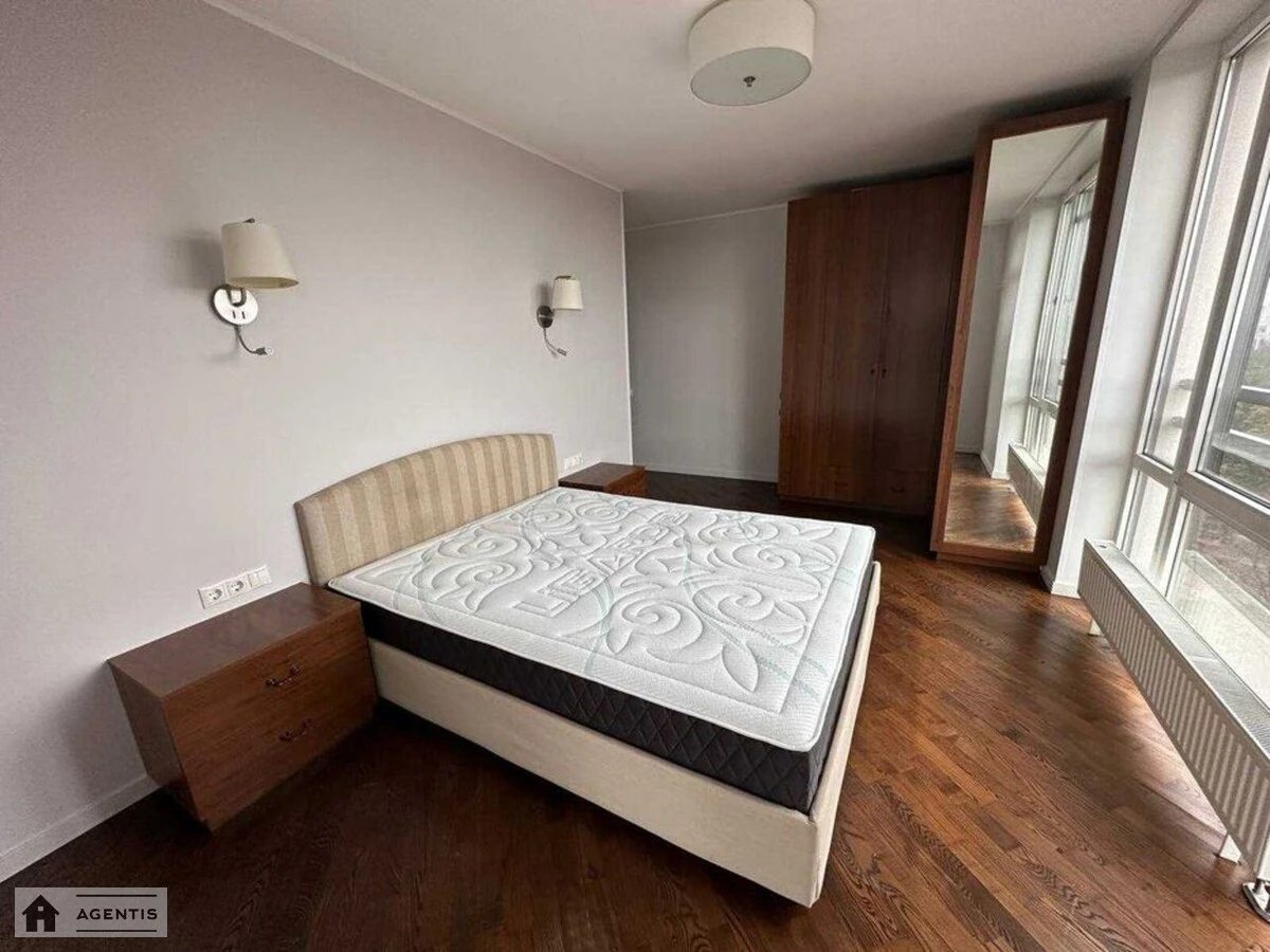 Apartment for rent. 3 rooms, 75 m², 15 floor/16 floors. 13, Anatoliya Petrytskoho vul., Kyiv. 