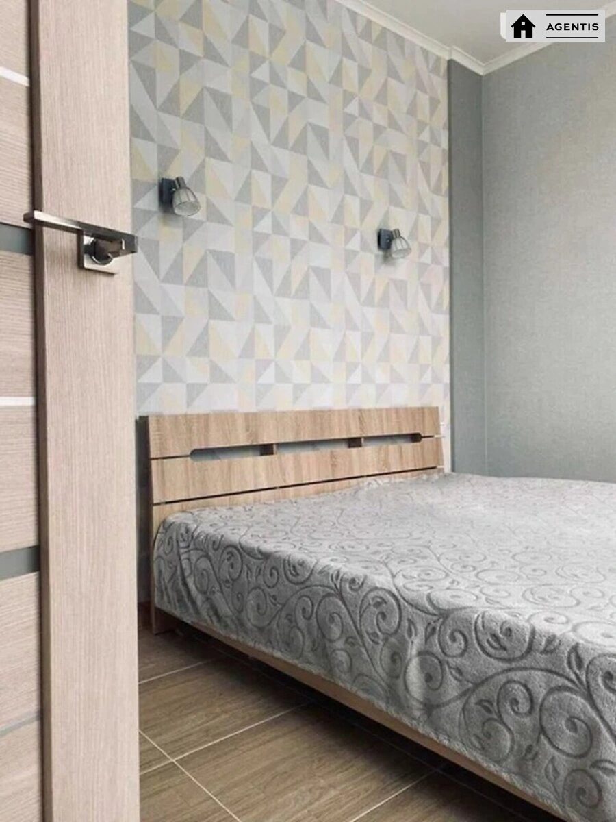 Apartment for rent. 1 room, 34 m², 7th floor/14 floors. 17, Sobornosti prosp. Vozzyednannya, Kyiv. 