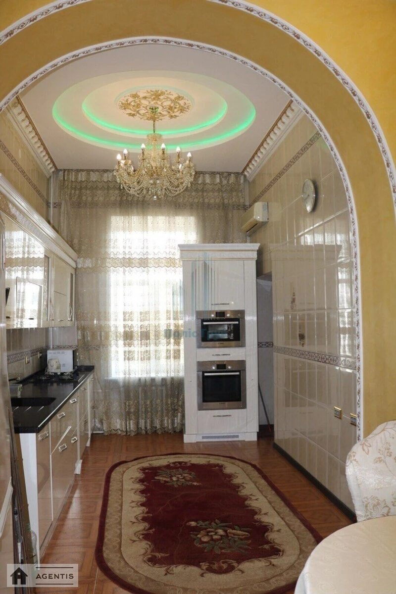 Apartment for rent. 4 rooms, 105 m², 2nd floor/4 floors. Shota Rustaveli vul., Kyiv. 