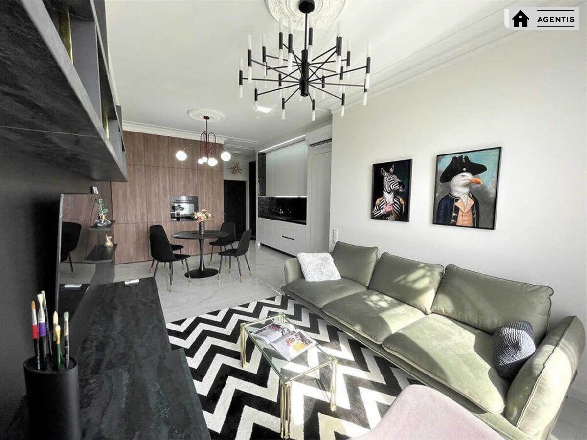 Apartment for rent. 2 rooms, 55 m², 14 floor/23 floors. 68, Zhylyanska 68, Kyiv. 