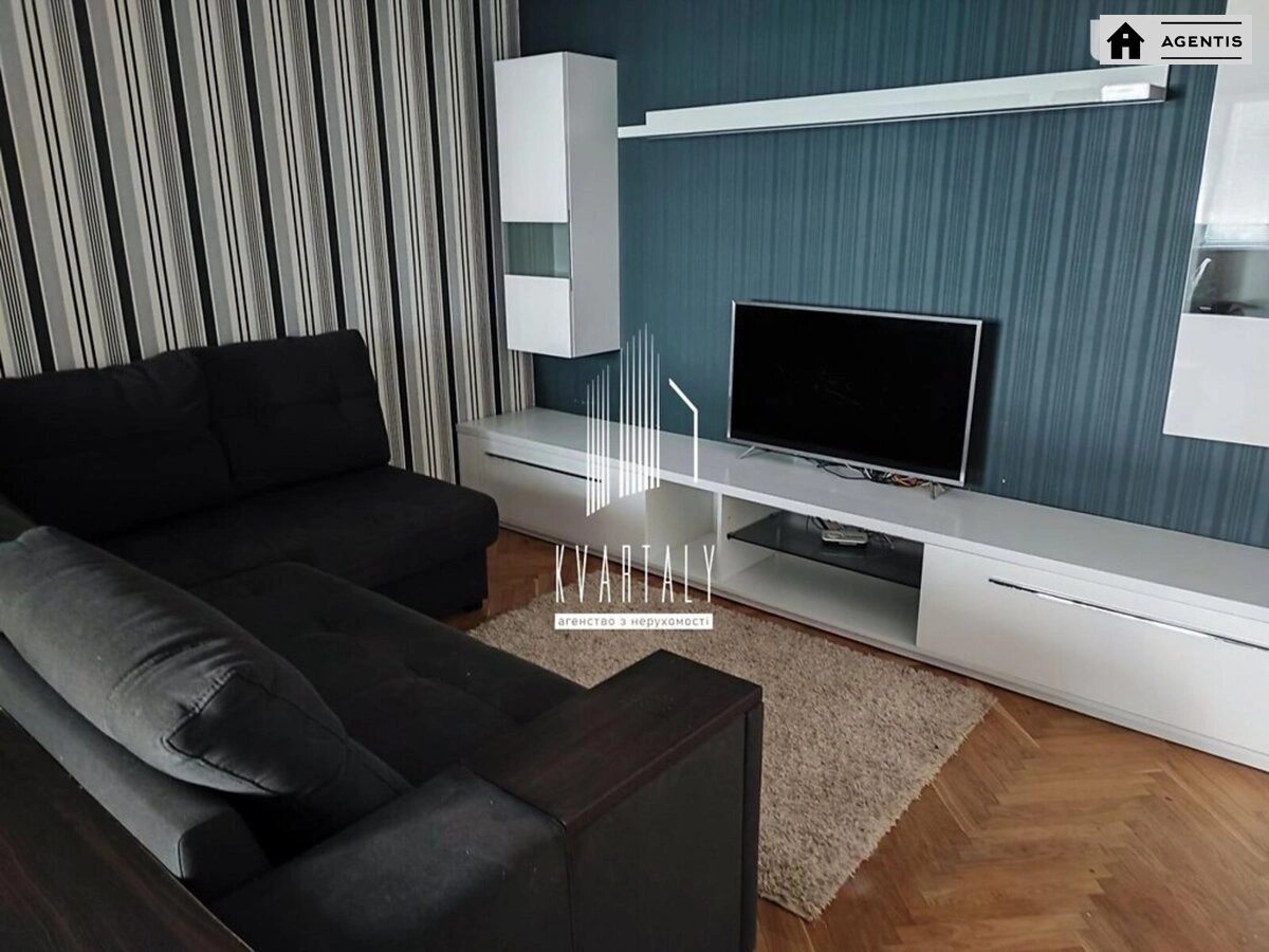 Apartment for rent. 3 rooms, 80 m², 7th floor/16 floors. 36, Revutckogo 36, Kyiv. 