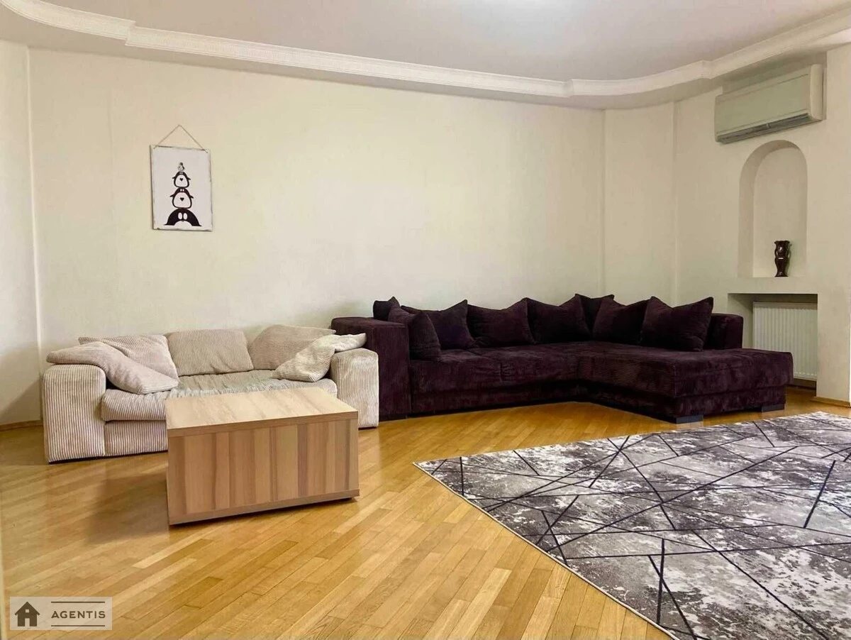 Сдам квартиру. 3 rooms, 130 m², 10th floor/14 floors. 4, Старонаводницкая 4, Киев. 