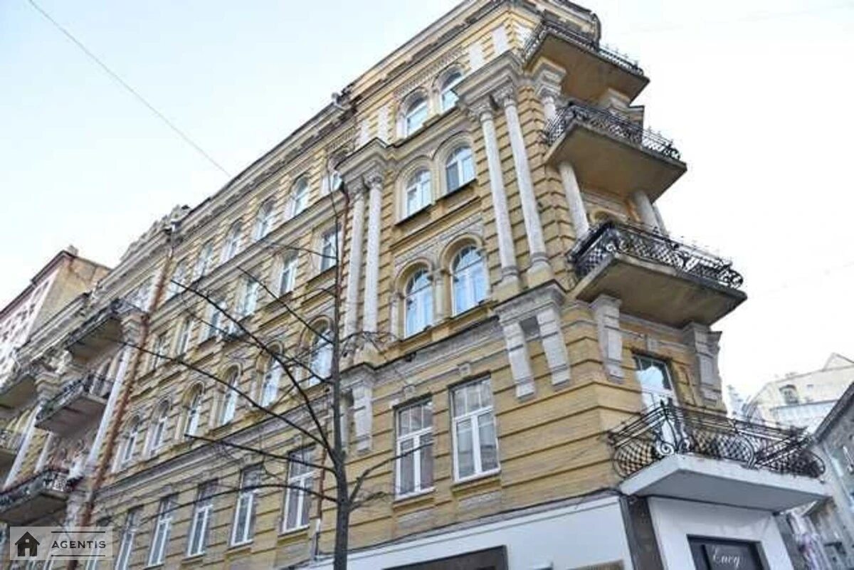 Apartment for rent. 2 rooms, 82 m², 4th floor/5 floors. Arkhitektora Horodetskoho vul., Kyiv. 