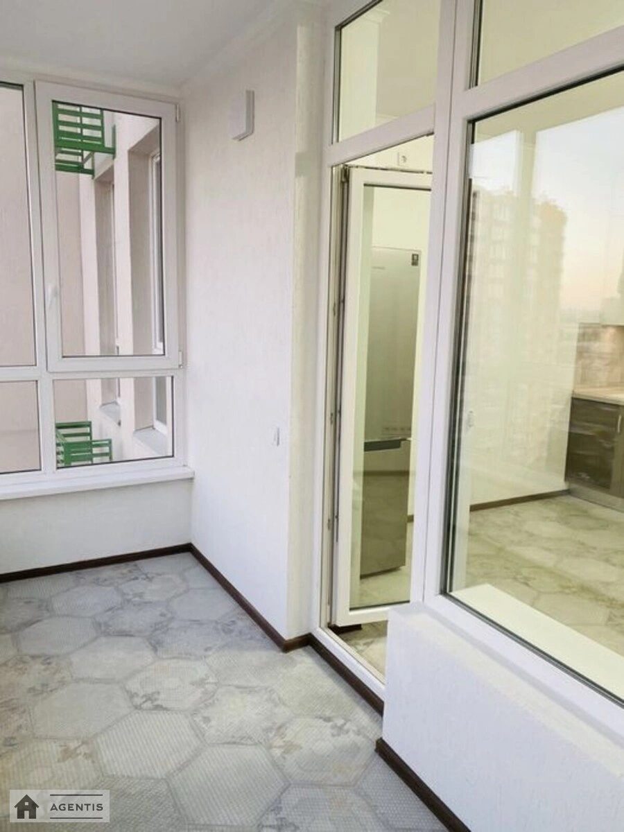 Apartment for rent. 2 rooms, 64 m², 12 floor/16 floors. 65, Beresteyskyy prosp. Peremohy, Kyiv. 