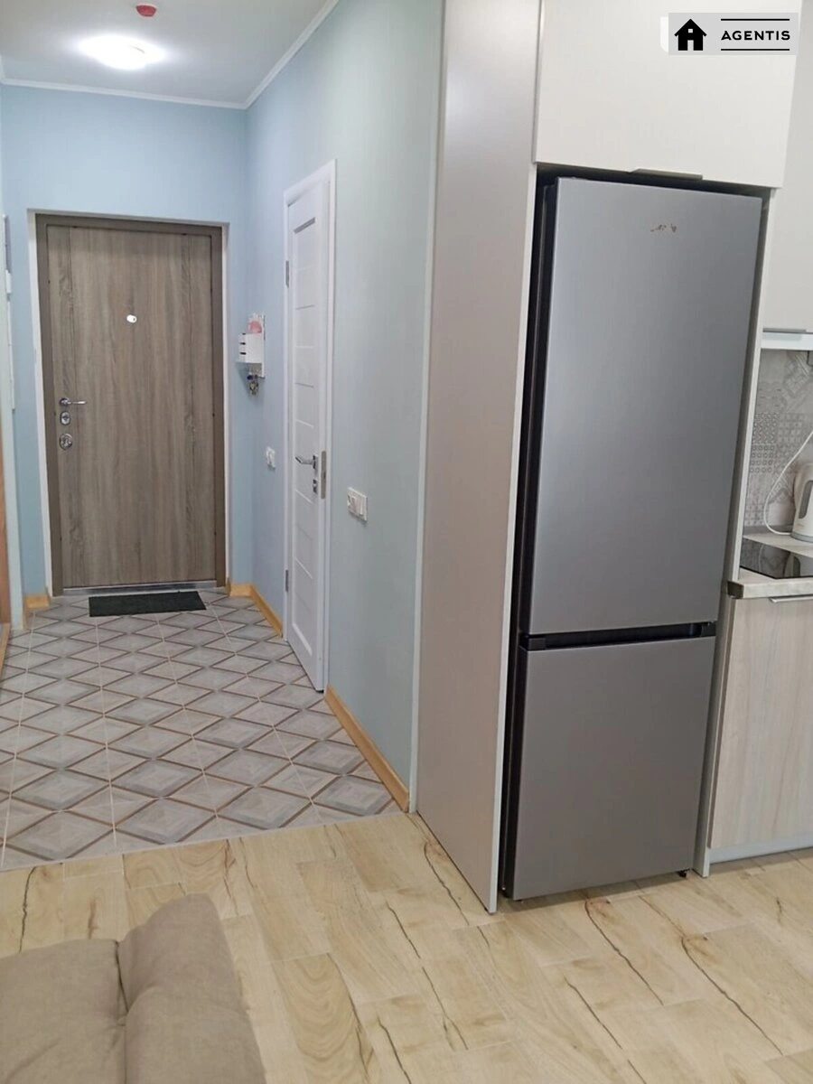 Apartment for rent. 1 room, 32 m², 24 floor/28 floors. 17, Mykoly Bazhana prosp., Kyiv. 