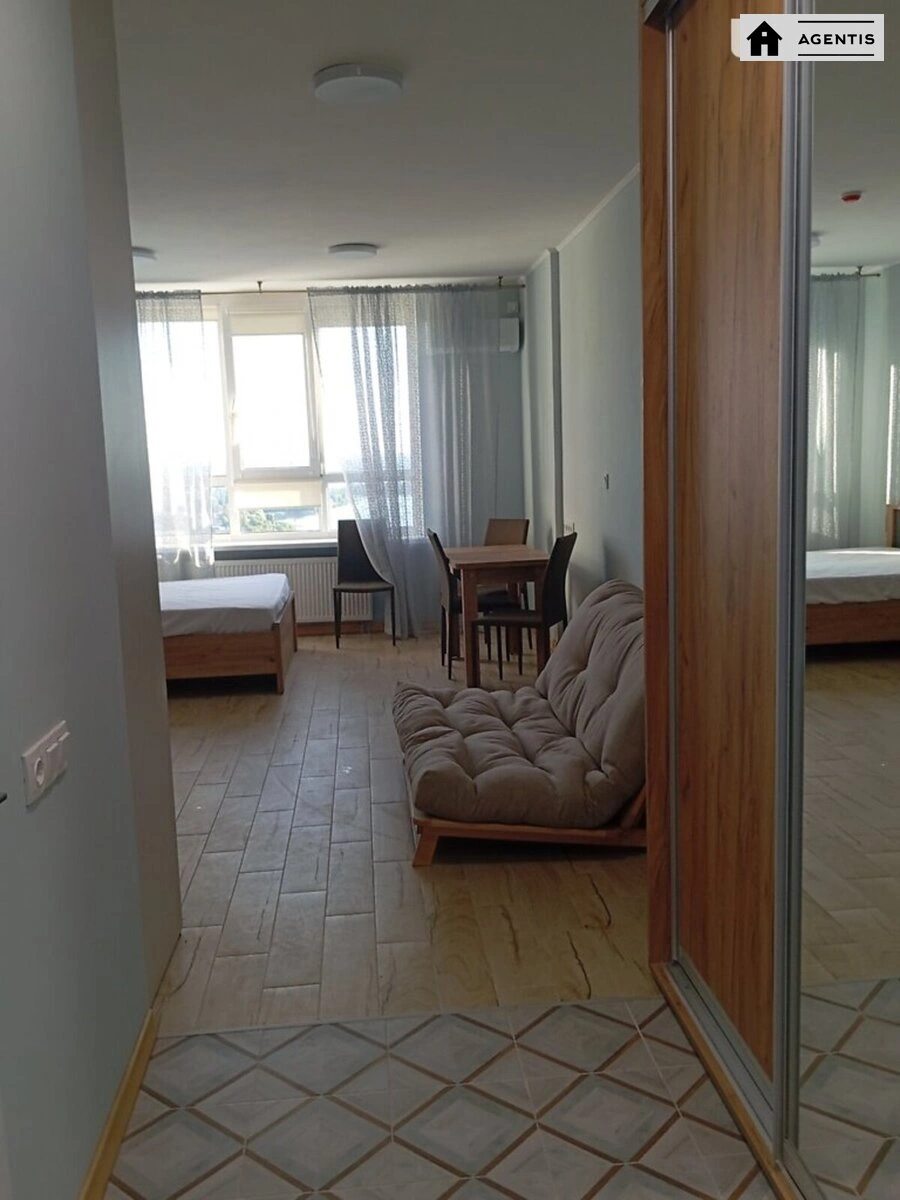 Apartment for rent. 1 room, 32 m², 24 floor/28 floors. 17, Mykoly Bazhana prosp., Kyiv. 