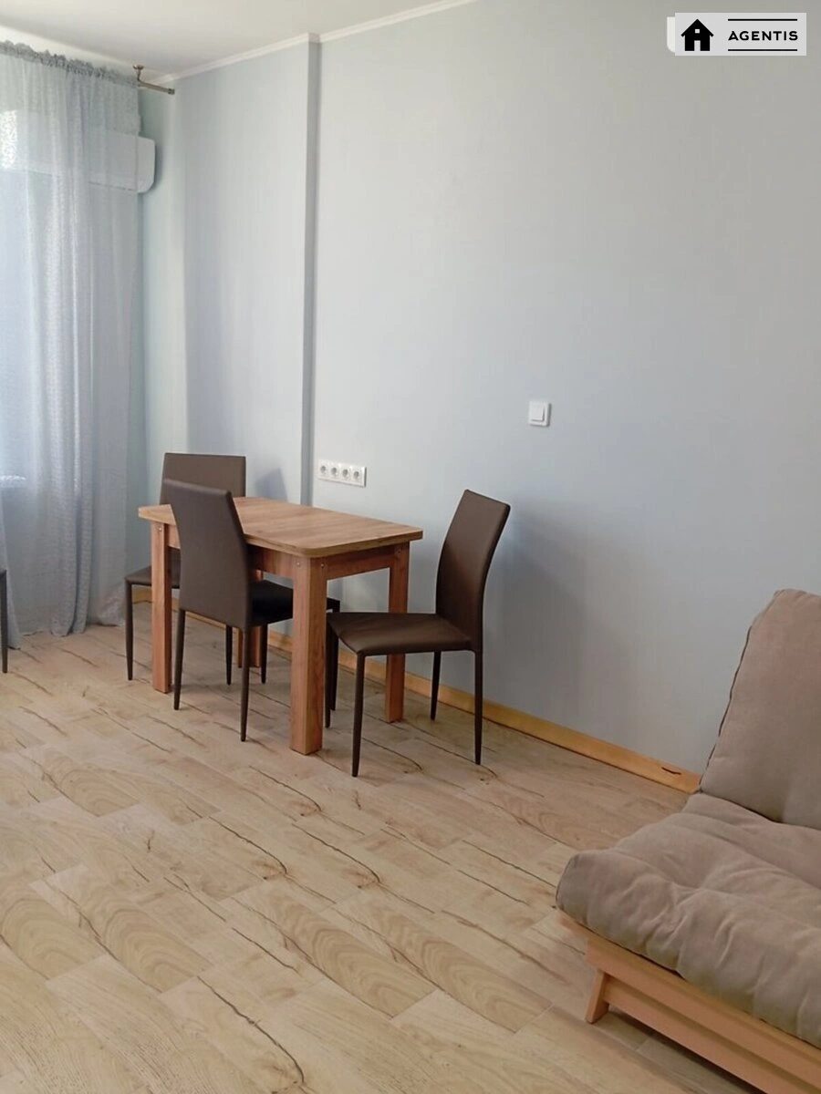 Apartment for rent. 1 room, 32 m², 24 floor/28 floors. 17, Mykoly Bazhana prosp., Kyiv. 