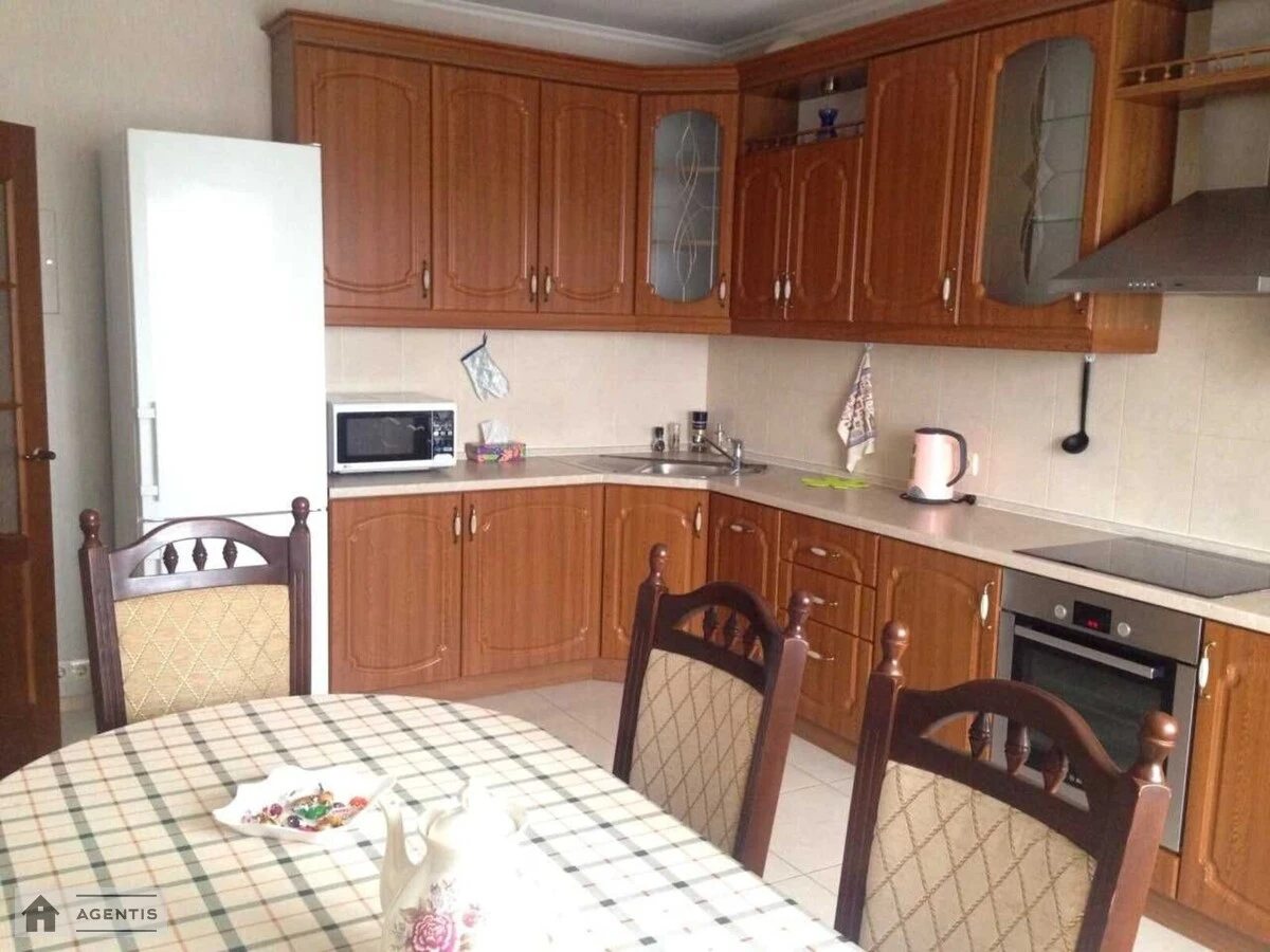 Apartment for rent. 3 rooms, 125 m², 15 floor/23 floors. 5, Nizhynska 5, Kyiv. 