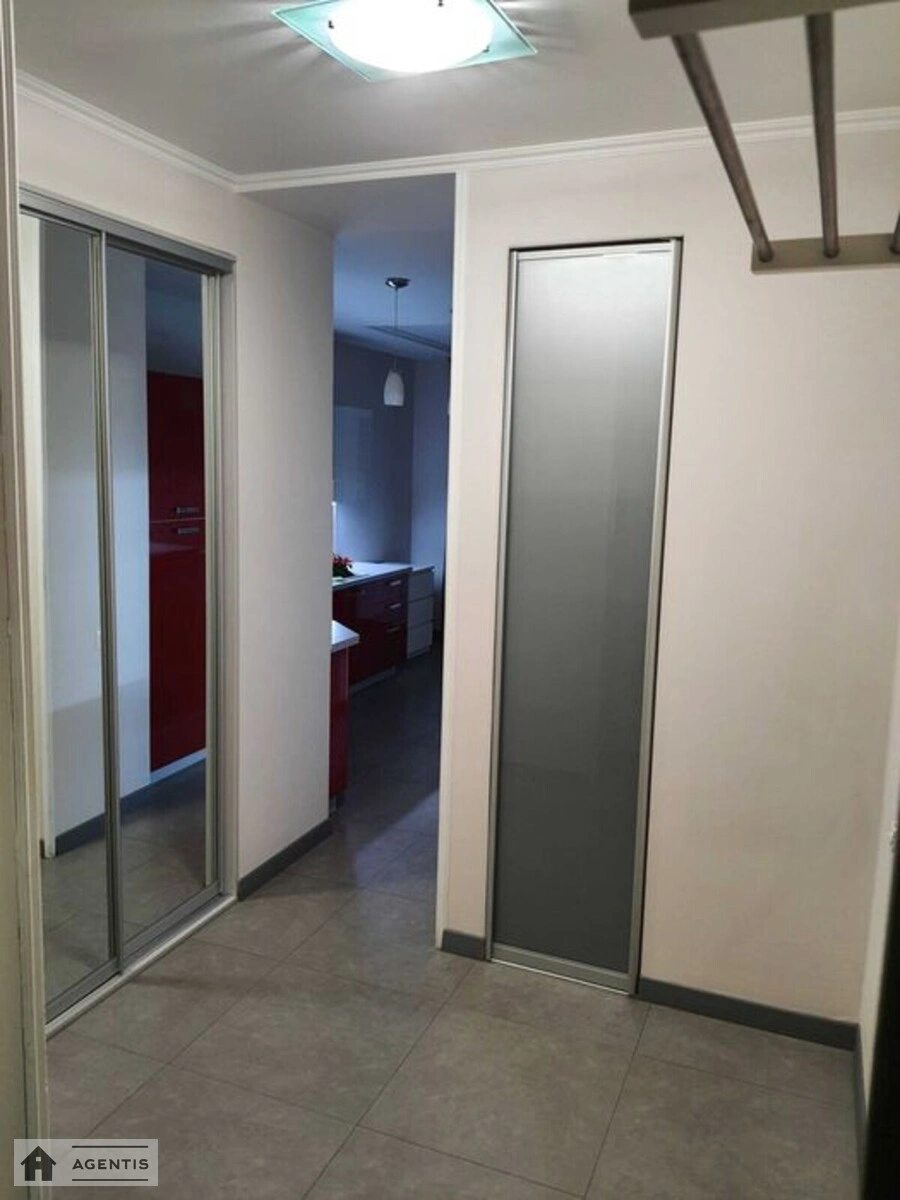 Сдам квартиру. 1 room, 45 m², 18 floor/25 floors. Святошинский район, Киев. 