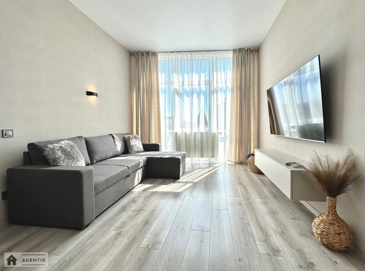 Apartment for rent. 1 room, 52 m², 10th floor/24 floors. 2, Volodymyra Ivasyuka prosp. Heroyiv Stalinhrada, Kyiv. 