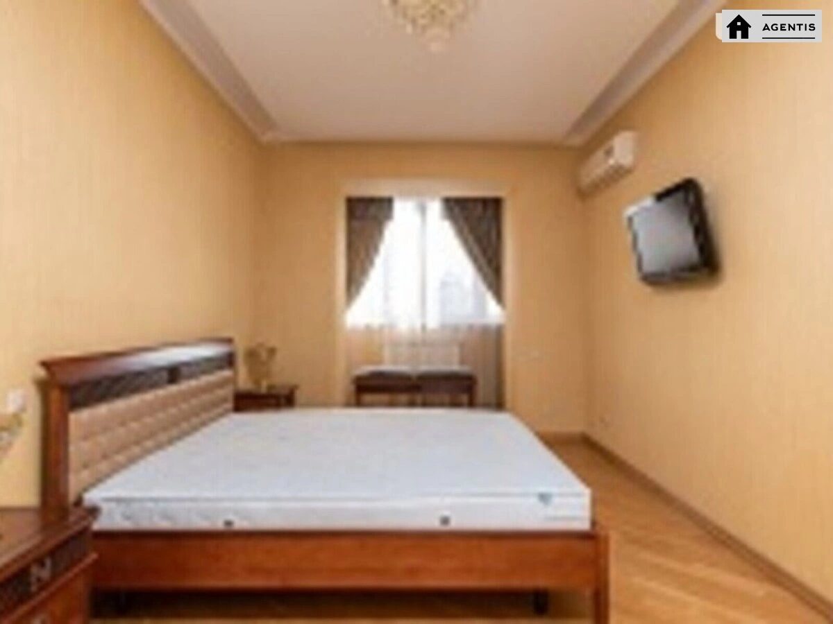 Apartment for rent. 4 rooms, 150 m², 11 floor/15 floors. Volodymyra Ivasyuka prosp. Heroyiv Stalinhrada, Kyiv. 
