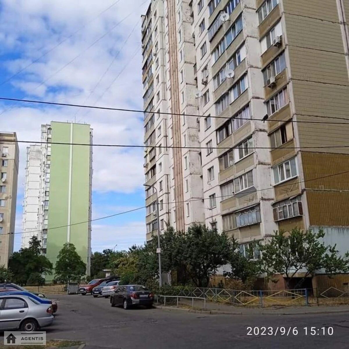 Apartment for rent. 2 rooms, 54 m², 13 floor/16 floors. 95, Chervonoyi Kalyny prosp. Volodymyra Mayakovskoho, Kyiv. 