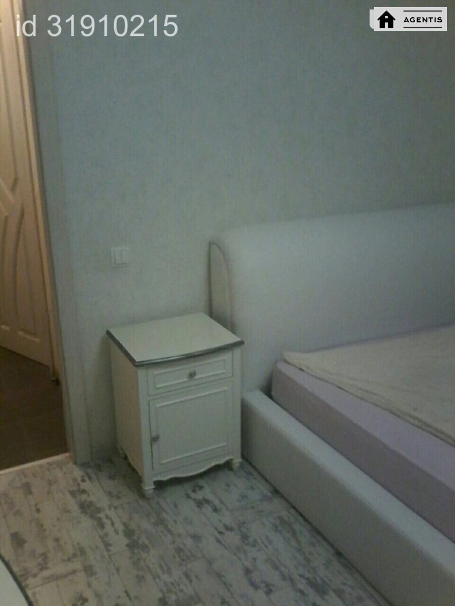 Сдам квартиру. 2 rooms, 65 m², 10th floor/28 floors. 25, Дегтяревская 25, Киев. 