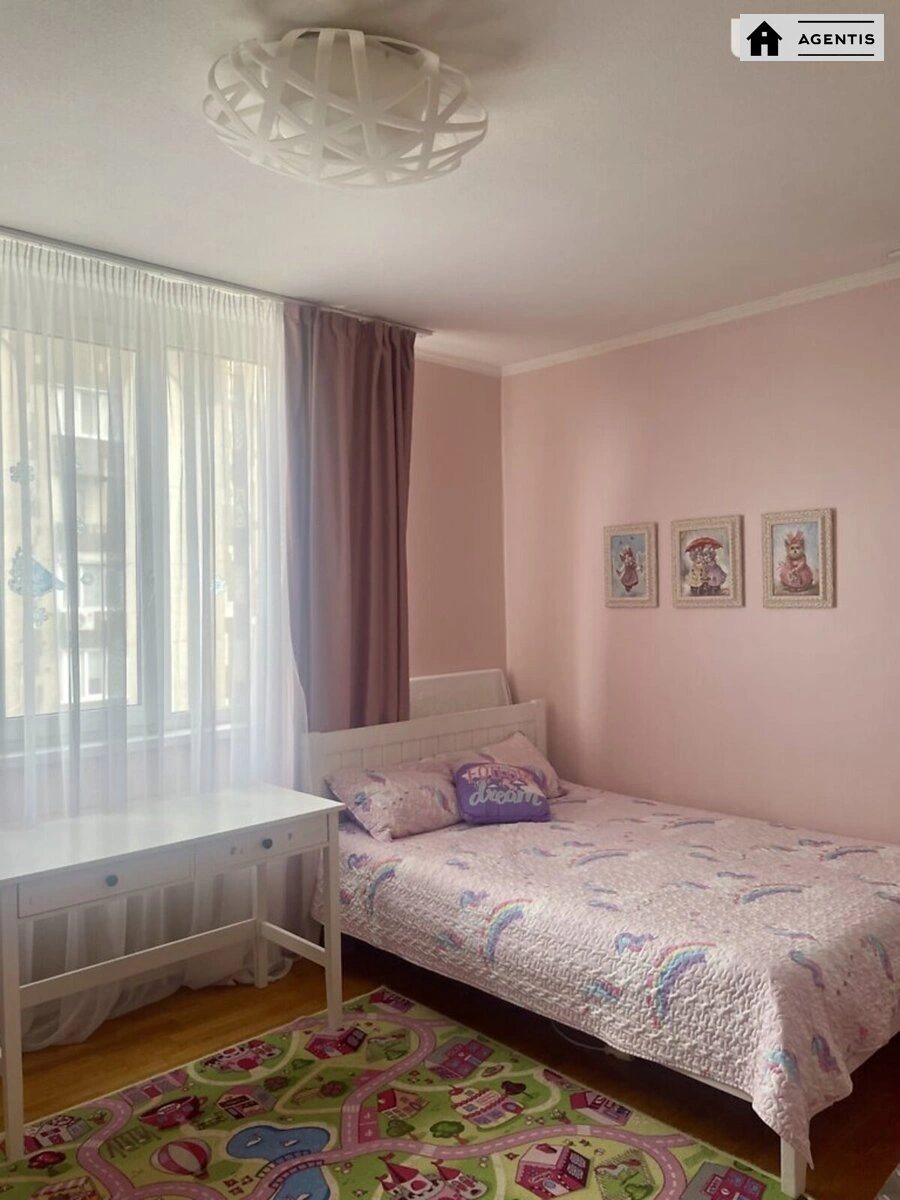 Apartment for rent. 3 rooms, 105 m², 7th floor/16 floors. 126, Valeriya Lobanovskoho prosp. Chervonozoryanyy, Kyiv. 