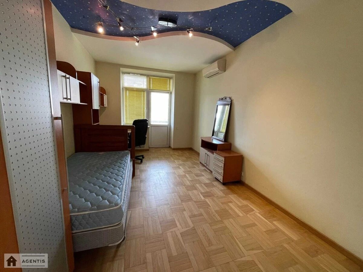 Apartment for rent. 3 rooms, 140 m², 4th floor/18 floors. 140, Antonovycha vul. Horkoho, Kyiv. 