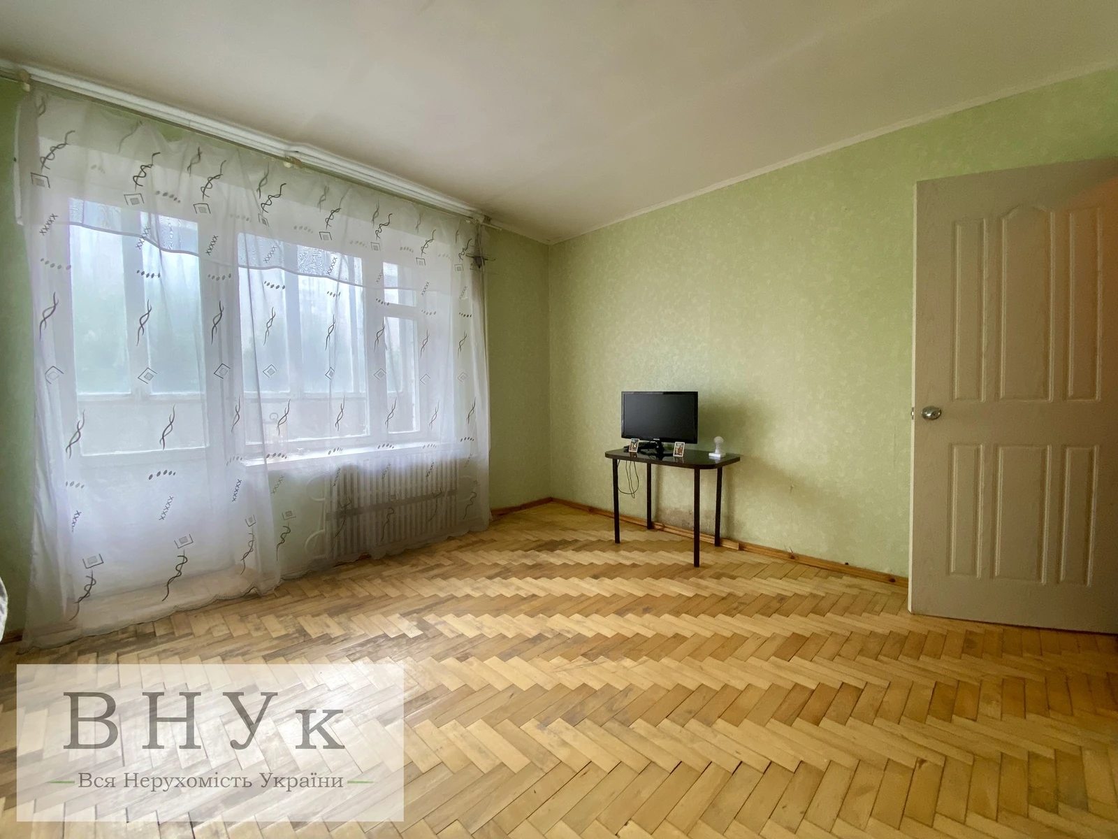 Apartments for sale. 1 room, 36 m², 4th floor/5 floors. Karpenka vul., Ternopil. 