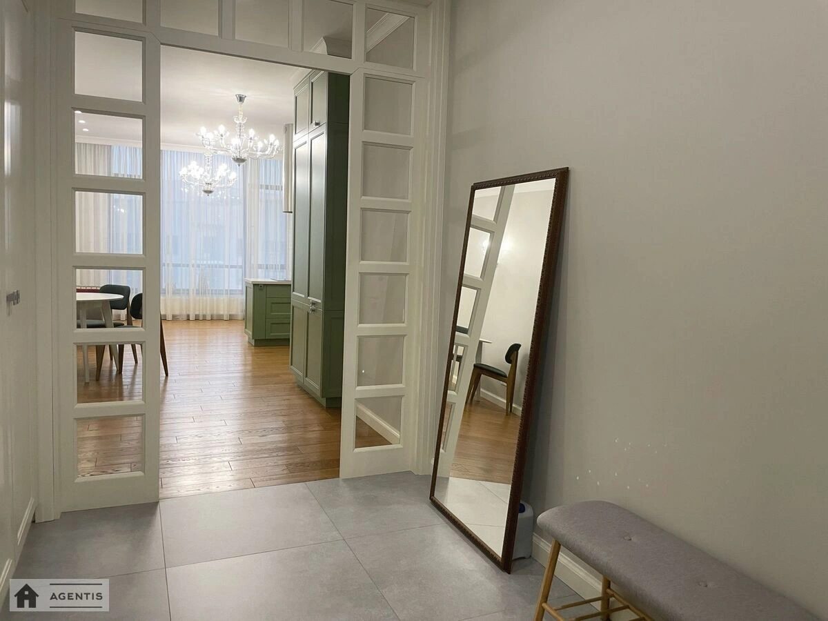 Apartment for rent. 3 rooms, 105 m², 19 floor/25 floors. 33, Demiyivska 33, Kyiv. 