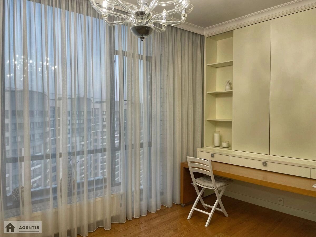 Apartment for rent. 3 rooms, 105 m², 19 floor/25 floors. 33, Demiyivska 33, Kyiv. 