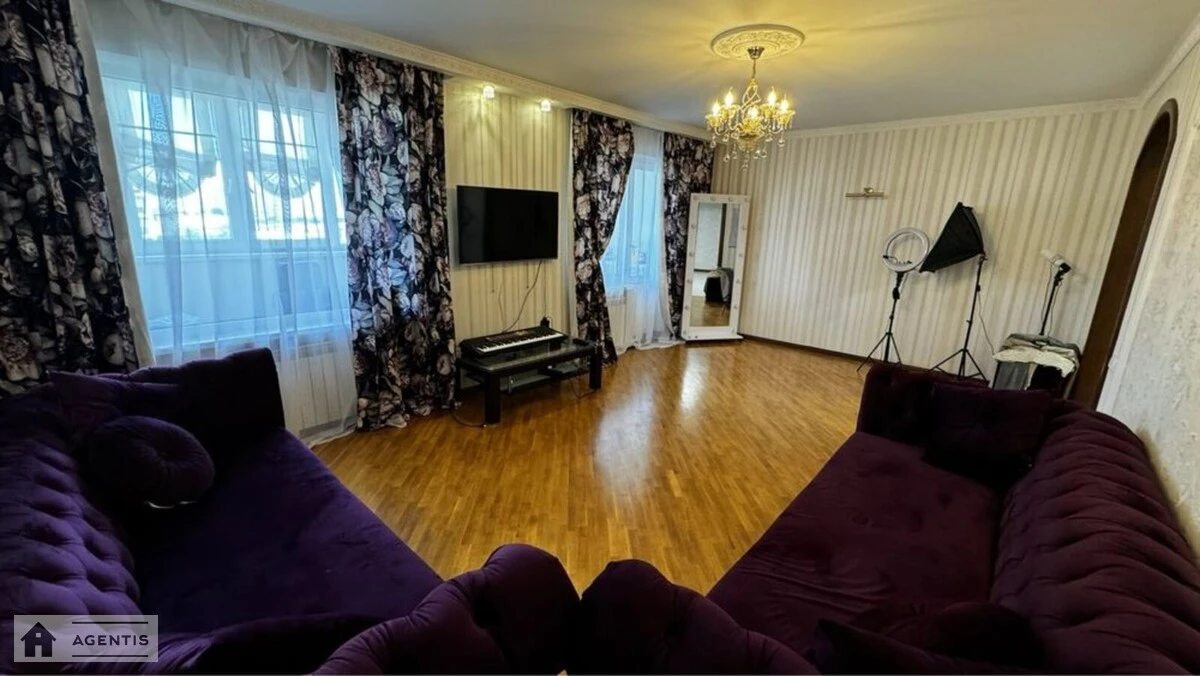 Apartment for rent. 3 rooms, 120 m², 3rd floor/20 floors. Borysa Hmyri vul., Kyiv. 