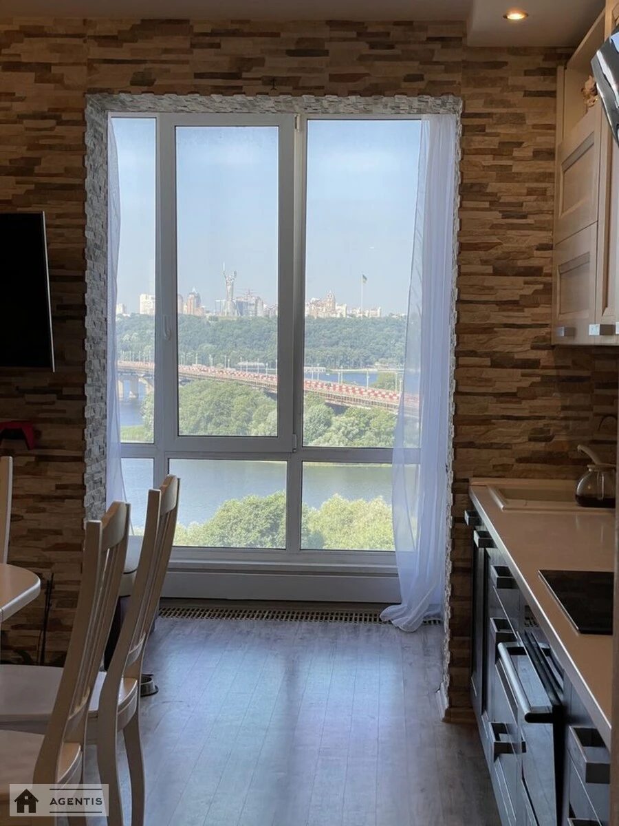 Apartment for rent. 2 rooms, 86 m², 12 floor/31 floors. 1, Dniprovska embankment 1, Kyiv. 