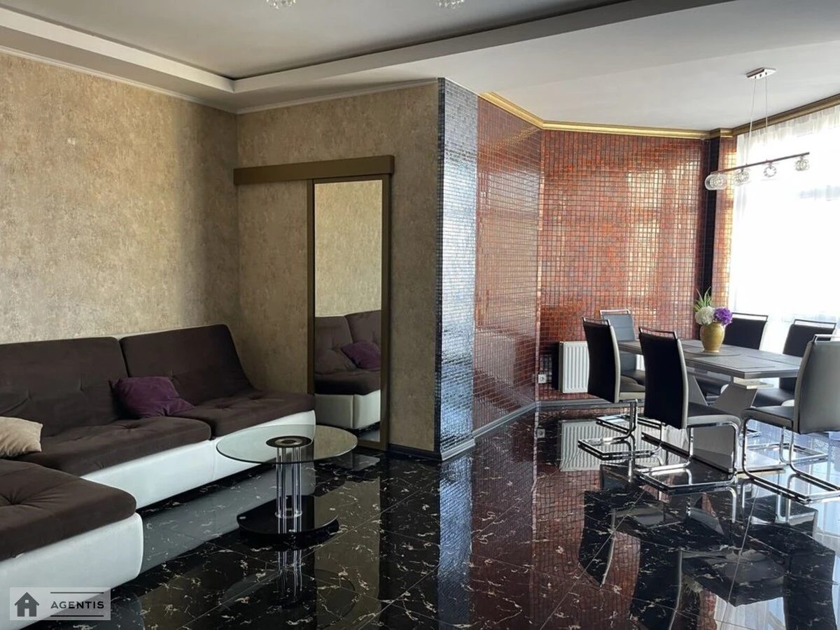 Apartment for rent. 3 rooms, 105 m², 20 floor/23 floors. 32, Glybochytcka 32, Kyiv. 