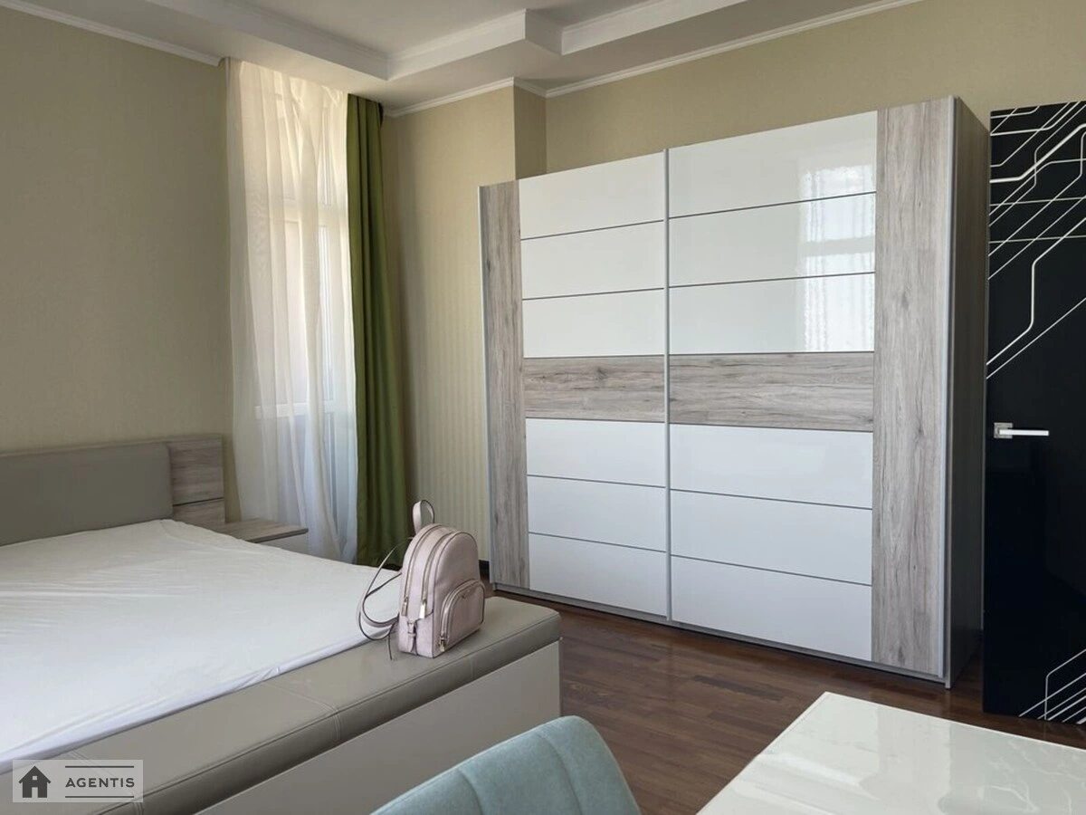 Apartment for rent. 3 rooms, 105 m², 20 floor/23 floors. 32, Glybochytcka 32, Kyiv. 