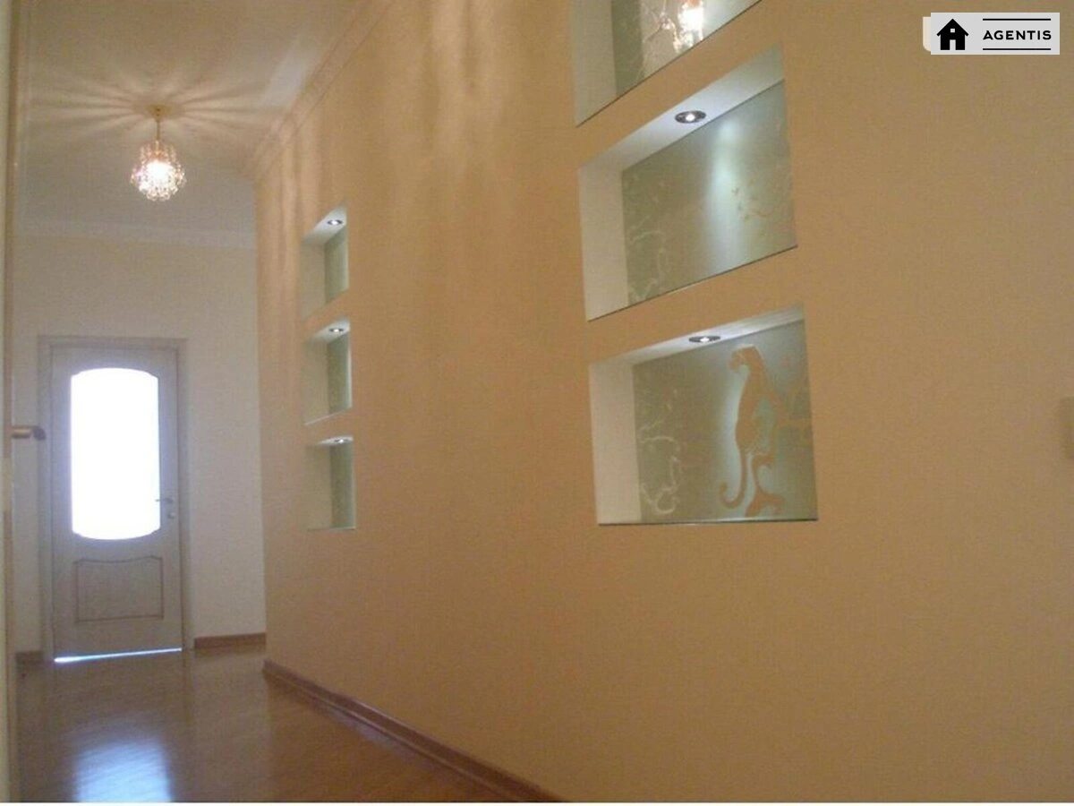 Apartment for rent. 3 rooms, 130 m², 12 floor/25 floors. 18, Yuriya Illyenka vul. Melnykova, Kyiv. 