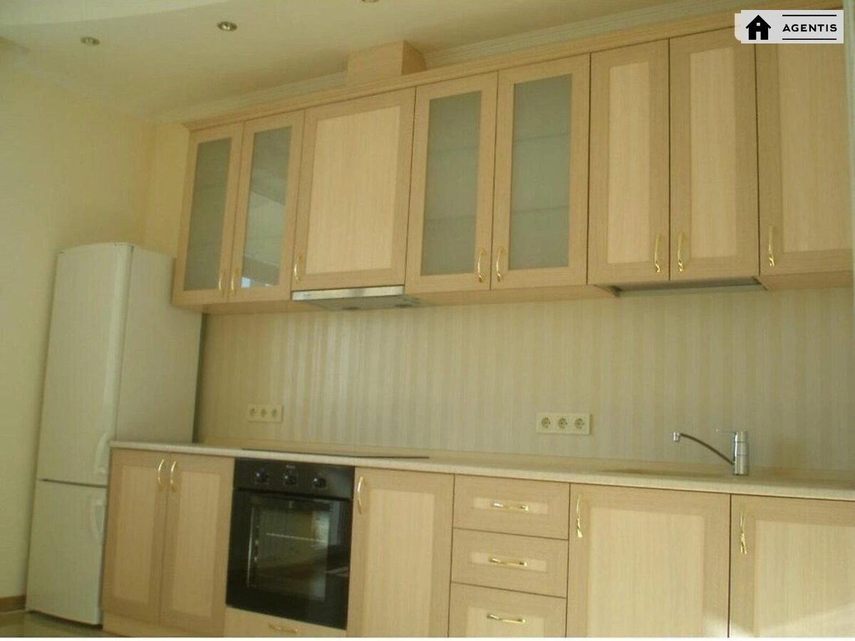 Apartment for rent. 3 rooms, 130 m², 12 floor/25 floors. 18, Yuriya Illyenka vul. Melnykova, Kyiv. 