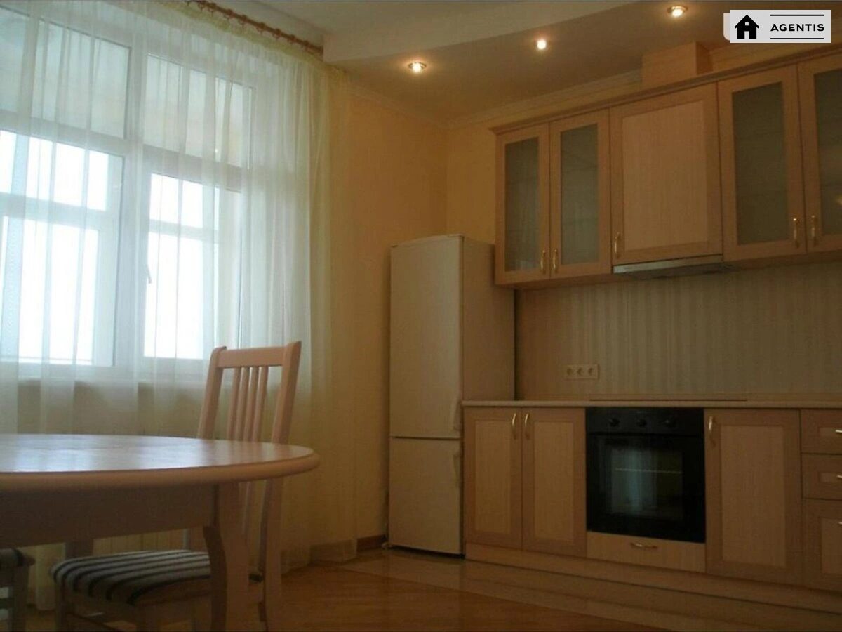 Apartment for rent. 3 rooms, 130 m², 12 floor/25 floors. 18, Yuriya Illyenka vul. Melnykova, Kyiv. 