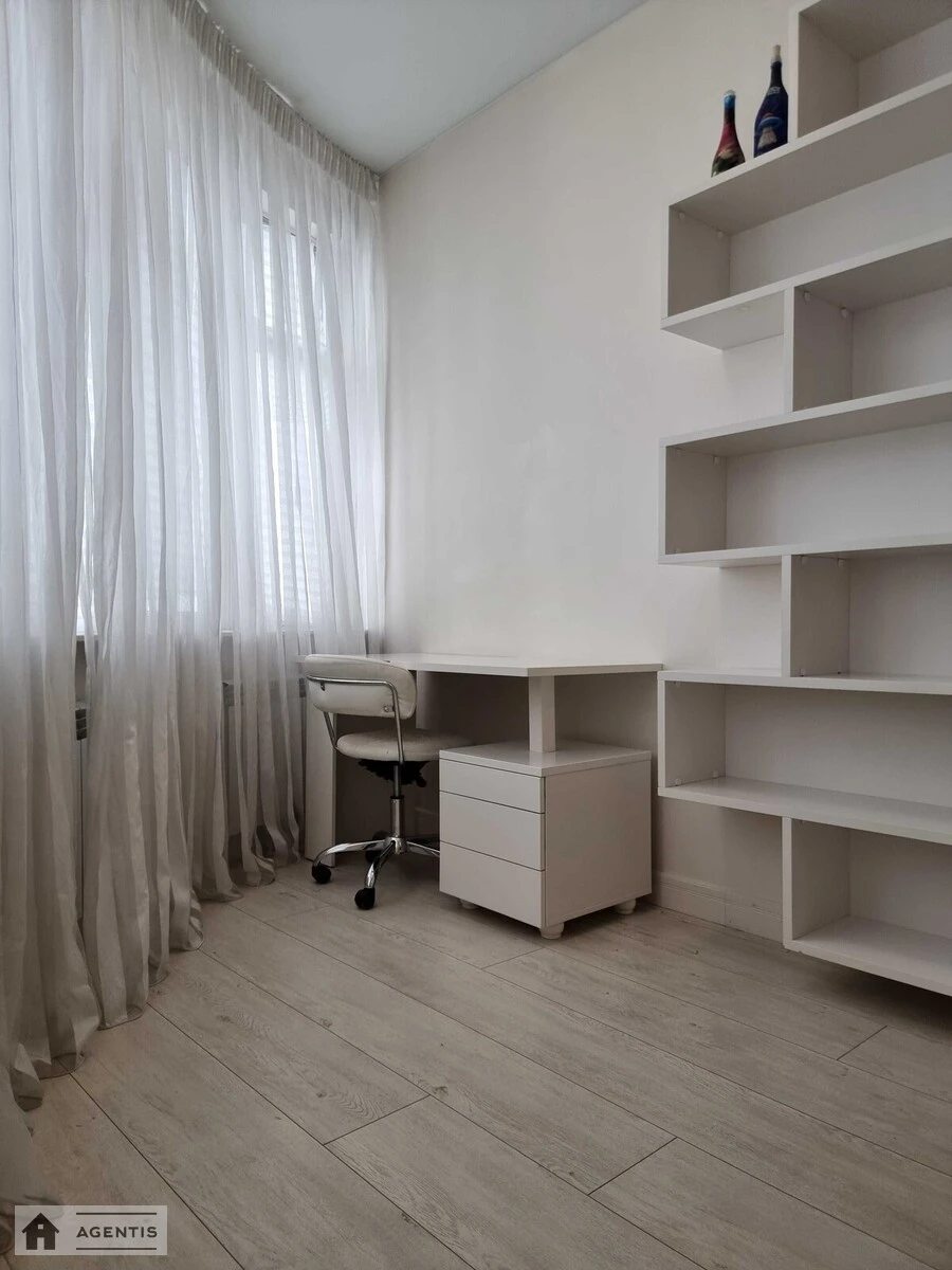 Apartment for rent. 3 rooms, 140 m², 12 floor/25 floors. 7, Lesi Ukrayinky 7, Kyiv. 
