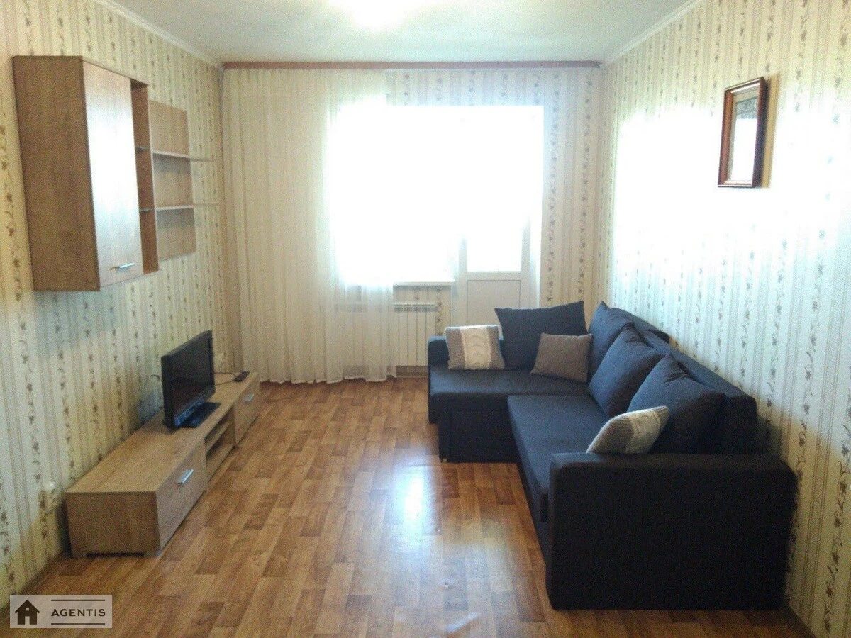 Apartment for rent. 2 rooms, 74 m², 24 floor/25 floors. 20, Urlivska 20, Kyiv. 