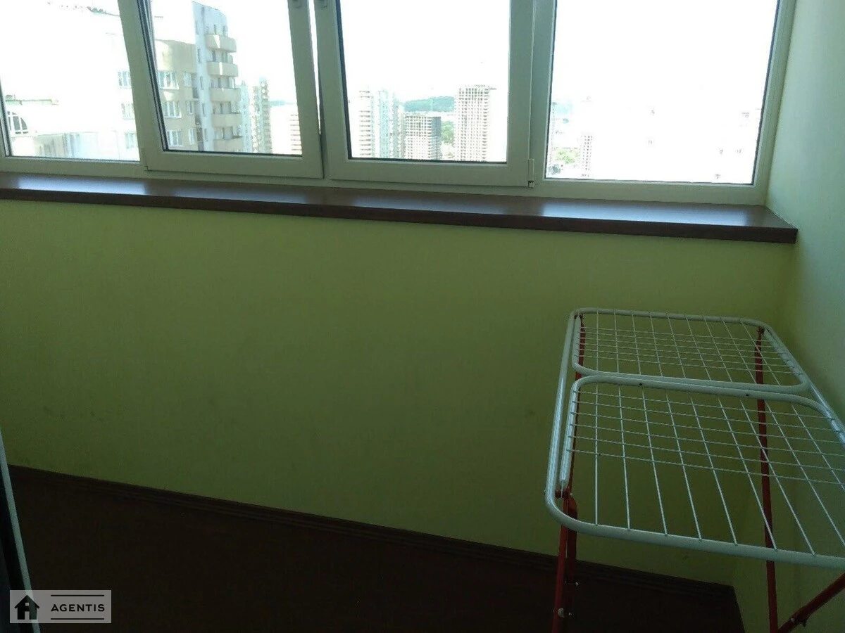 Apartment for rent. 2 rooms, 74 m², 24 floor/25 floors. 20, Urlivska 20, Kyiv. 