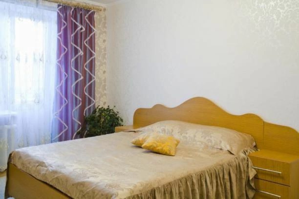 Entire place for rent. 2 rooms, 60 m², 1st floor/9 floors. 42, Sobornosti, Lutsk. 