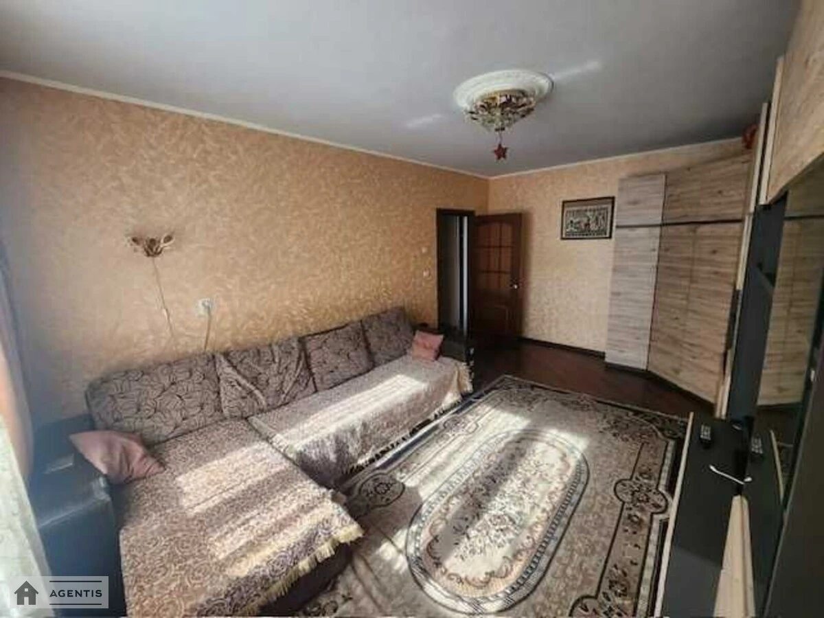 Сдам квартиру. 2 rooms, 59 m², 7th floor/10 floors. Радунская, Киев. 