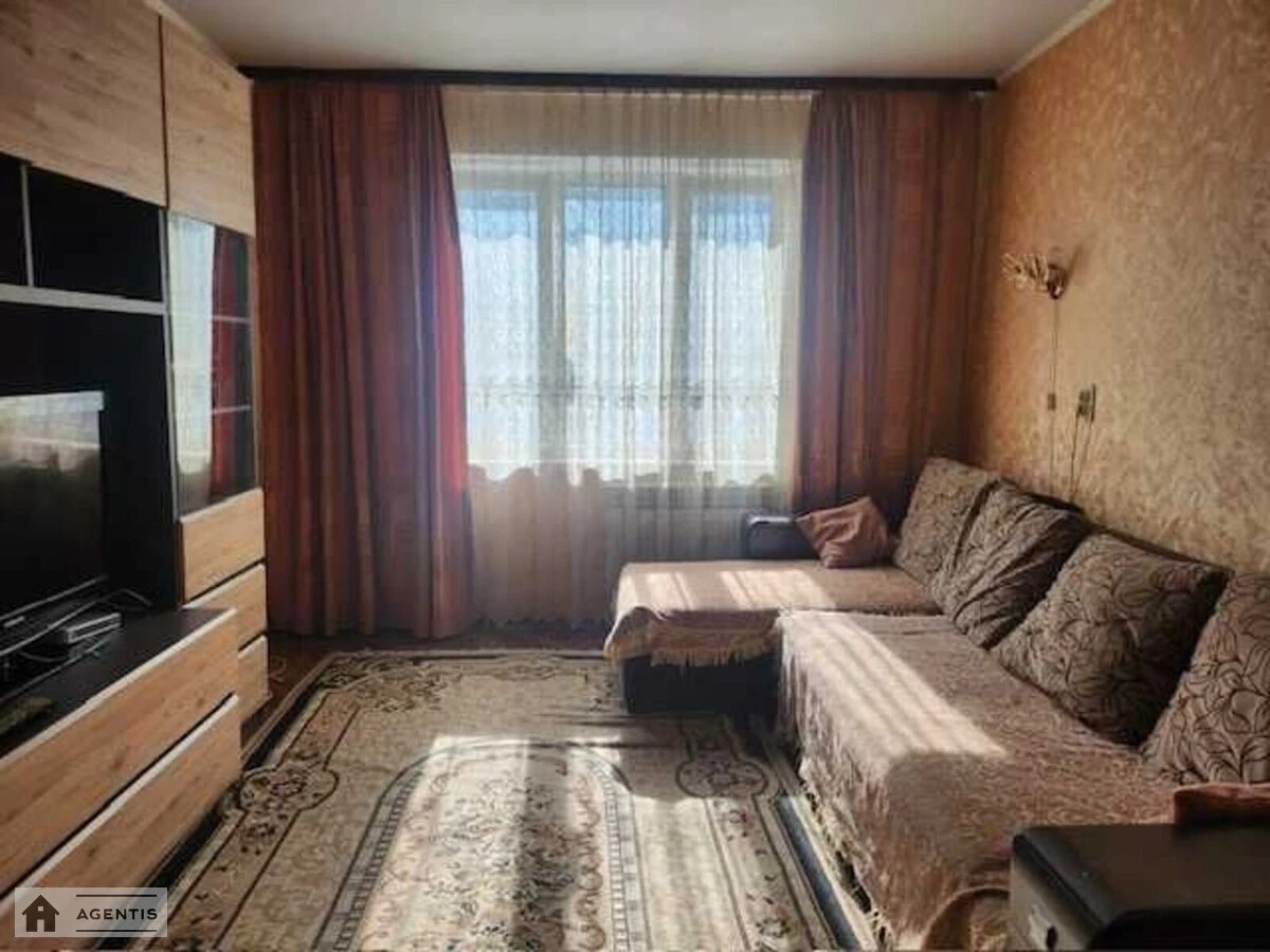 Сдам квартиру. 2 rooms, 59 m², 7th floor/10 floors. Радунская, Киев. 