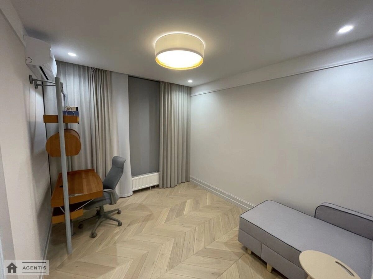 Apartment for rent. 2 rooms, 62 m², 9th floor/16 floors. Regeneratorna, Kyiv. 