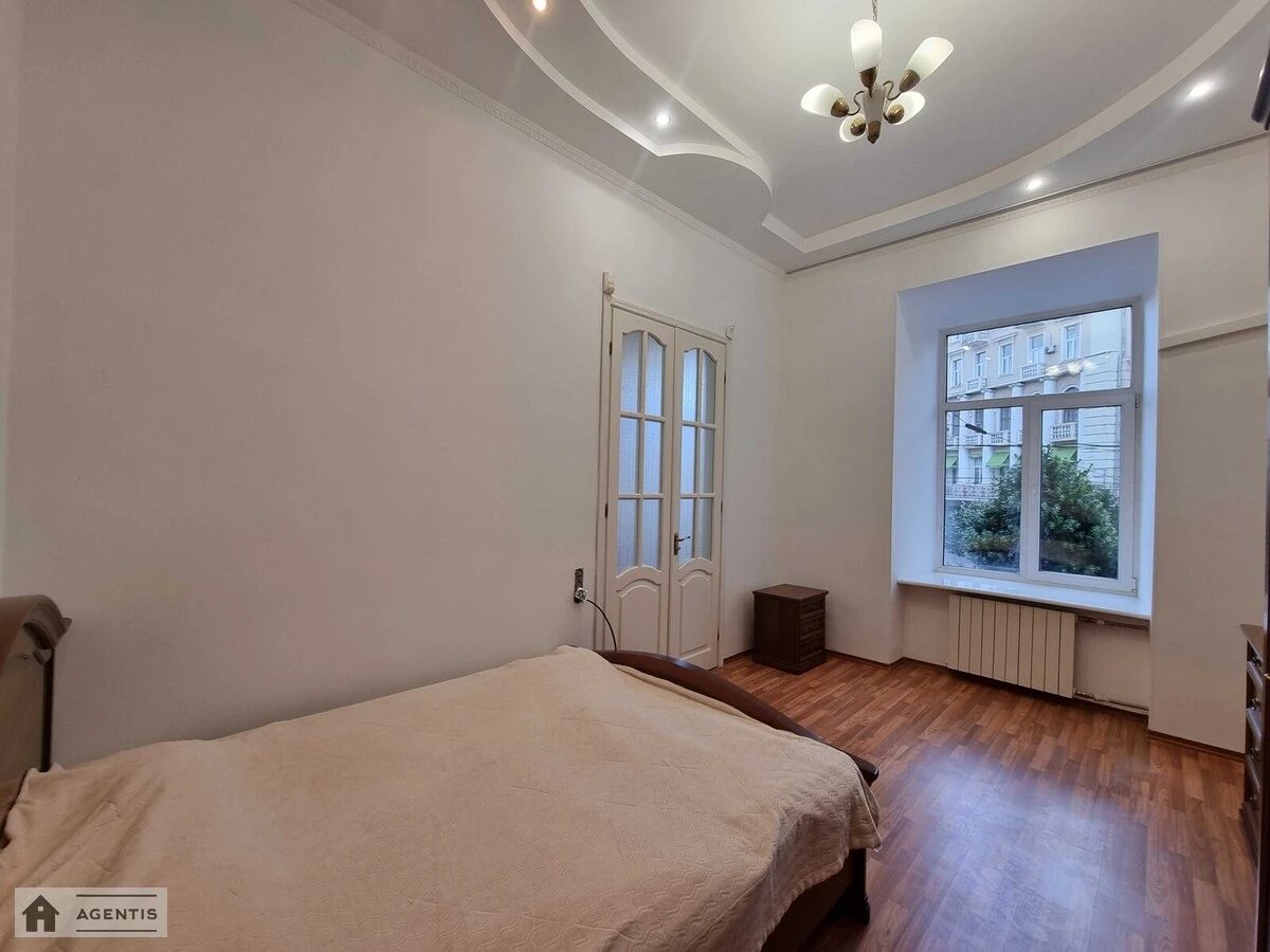 Apartment for rent. 2 rooms, 86 m², 2nd floor/6 floors. 26, Velyka Vaselkivska 26, Kyiv. 