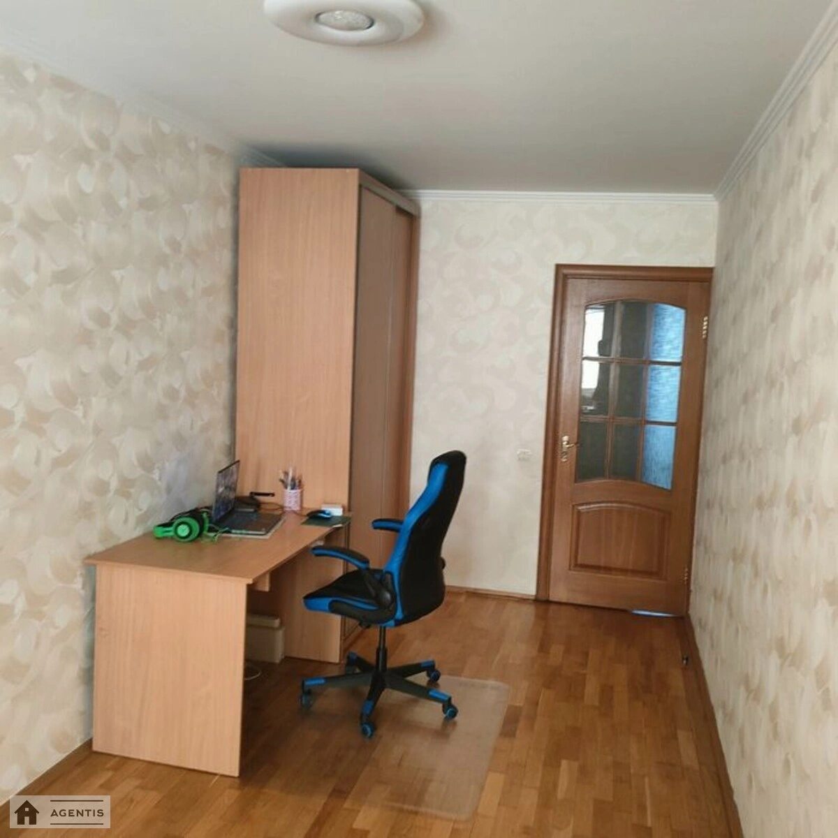 Сдам квартиру. 3 rooms, 61 m², 2nd floor/9 floors. 39, Оболонский 39, Киев. 