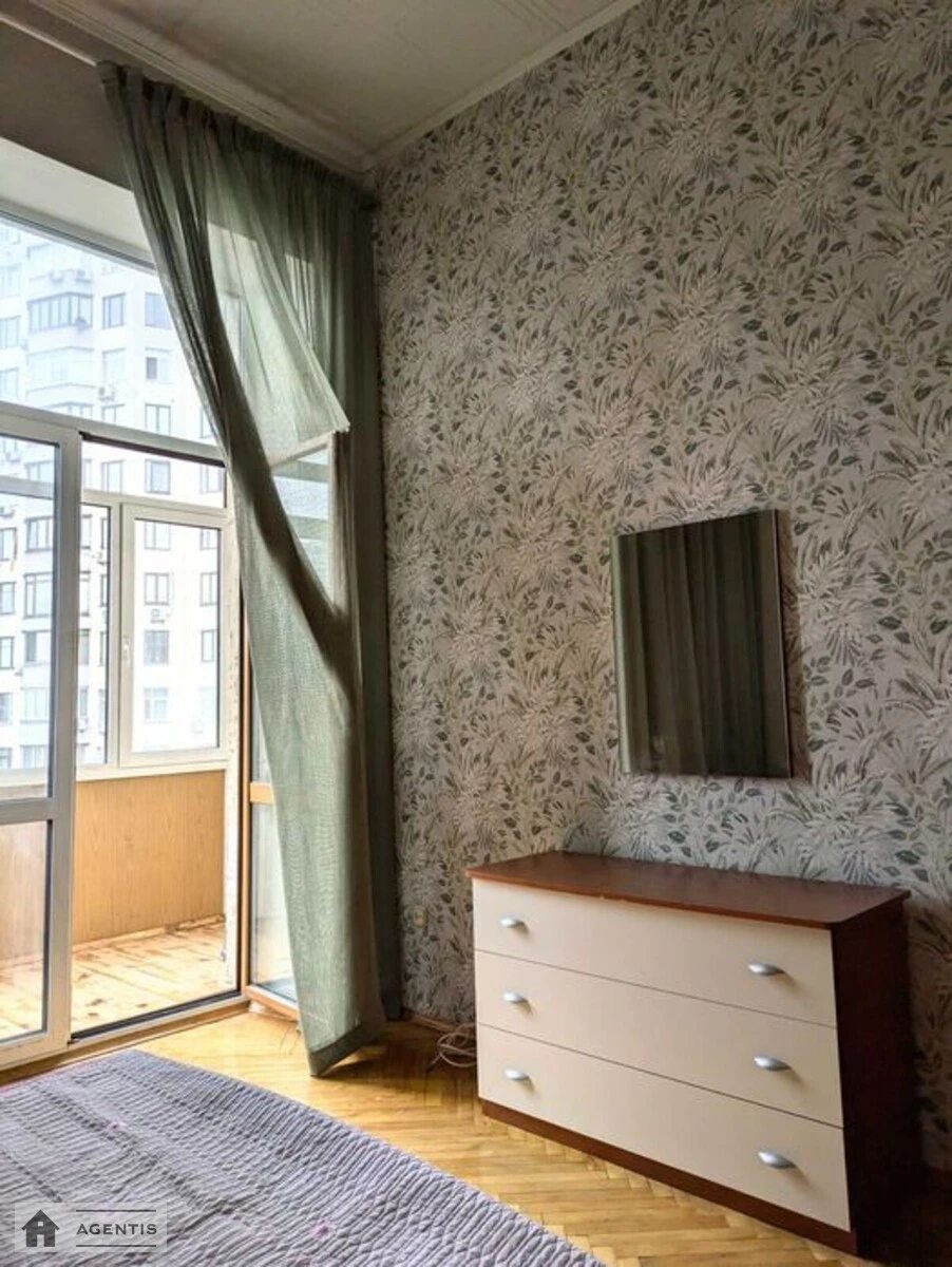 Сдам квартиру. 2 rooms, 99 m², 6th floor/7 floors. 12, Сечевых Стрельцов 12, Киев. 