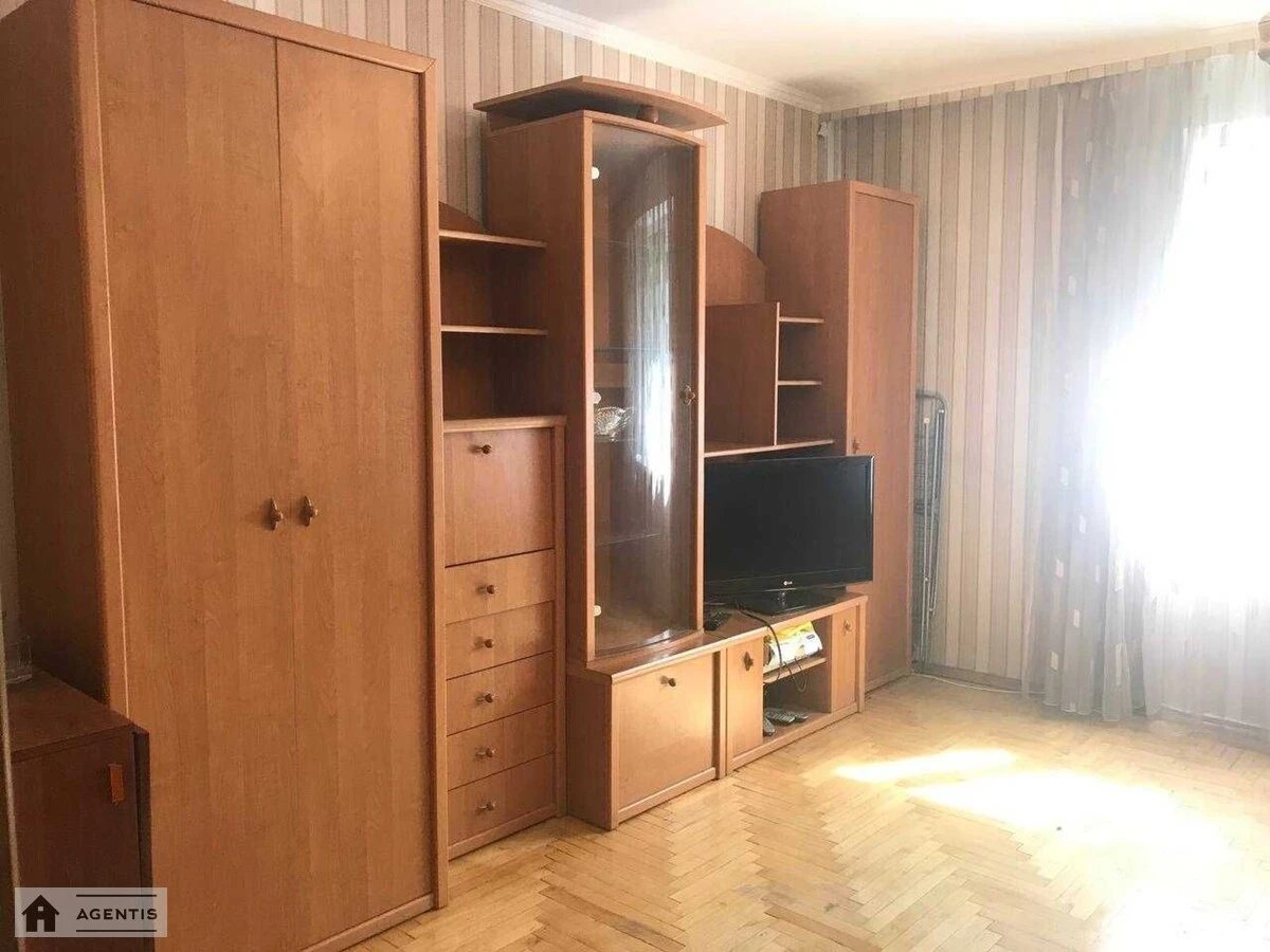 Здам квартиру 2 кімнати, 53 m², 2 пов./9 поверхів. 6, Депутатська 6, Київ. 