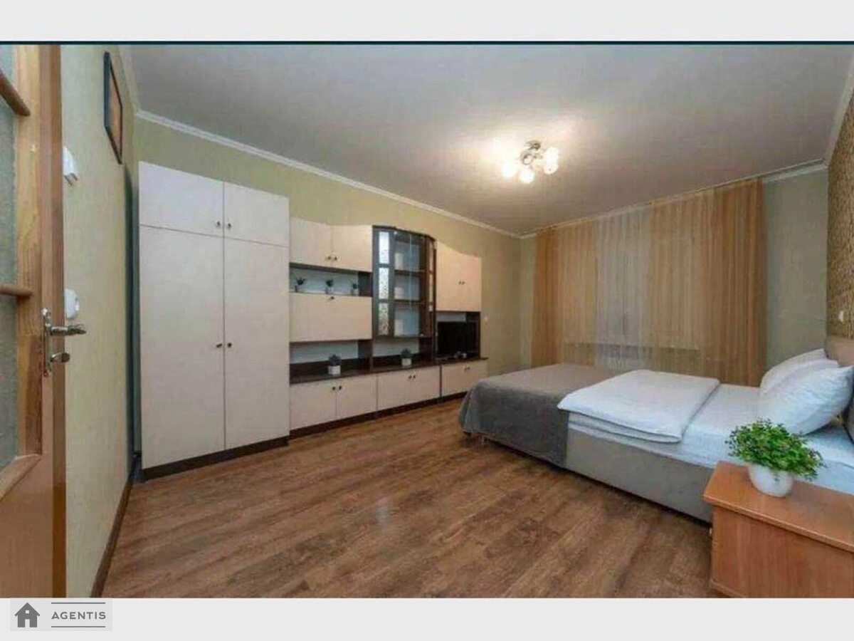 Apartment for rent. 1 room, 35 m², 5th floor/14 floors. 3, Lesia Kurbasa 3, Kyiv. 